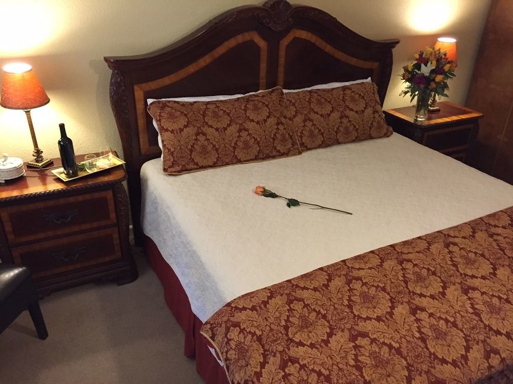 Square Inn Вімберлі Екстер'єр фото