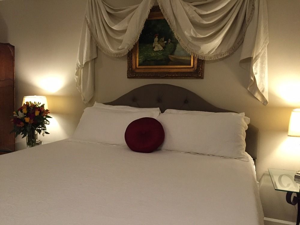 Square Inn Вімберлі Екстер'єр фото