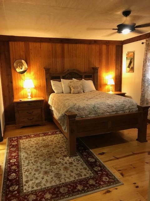 Square Inn Вімберлі Екстер'єр фото